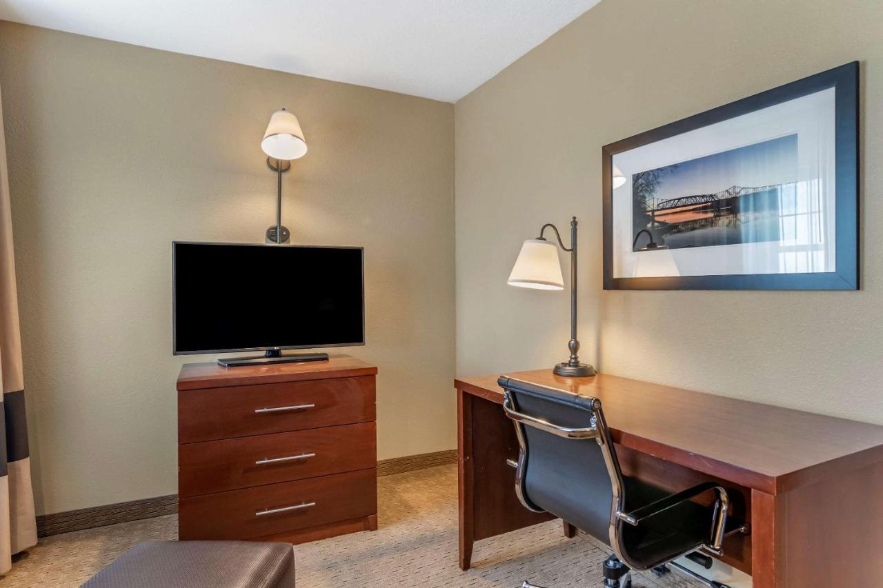 Comfort Inn Warrensburg Station Zewnętrze zdjęcie