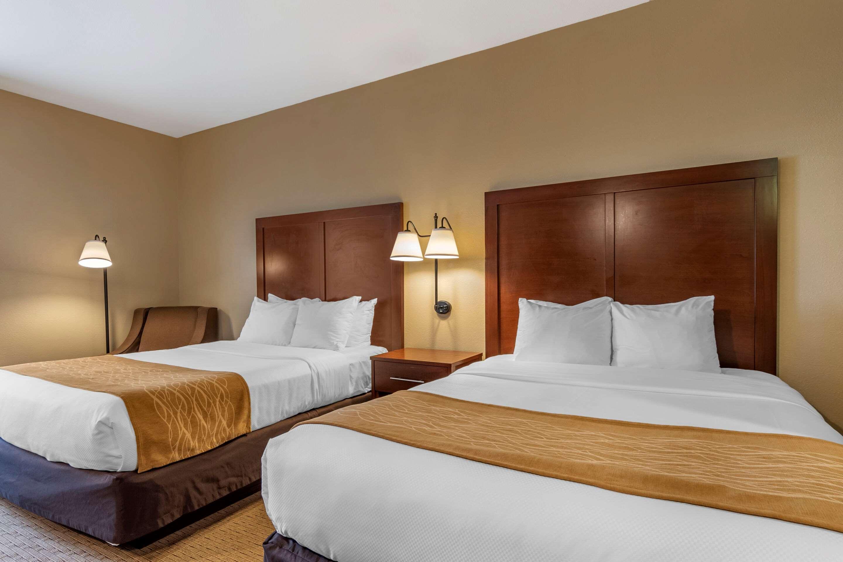 Comfort Inn Warrensburg Station Zewnętrze zdjęcie