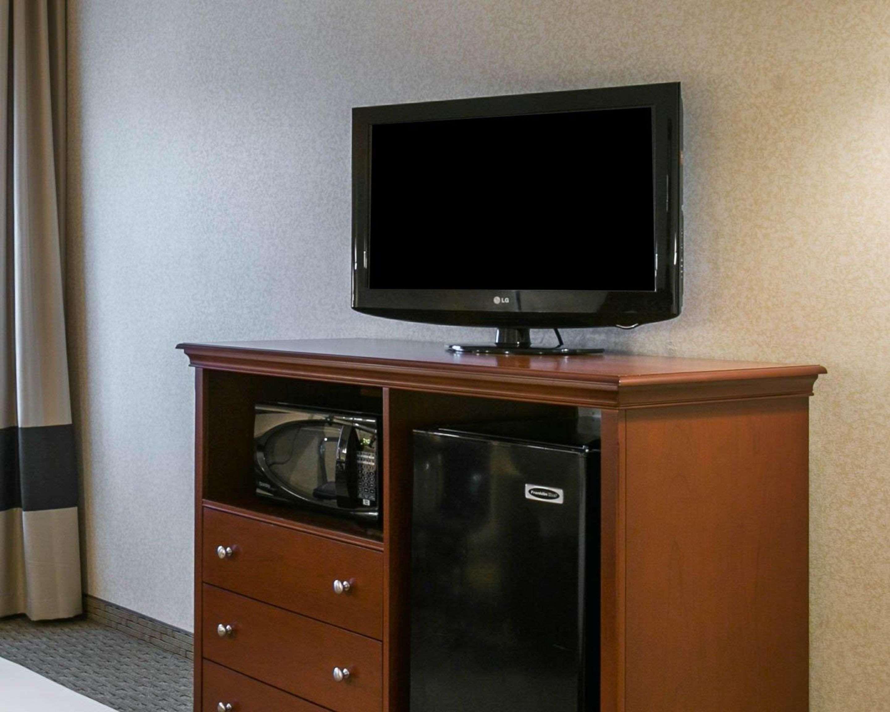 Comfort Inn Warrensburg Station Zewnętrze zdjęcie