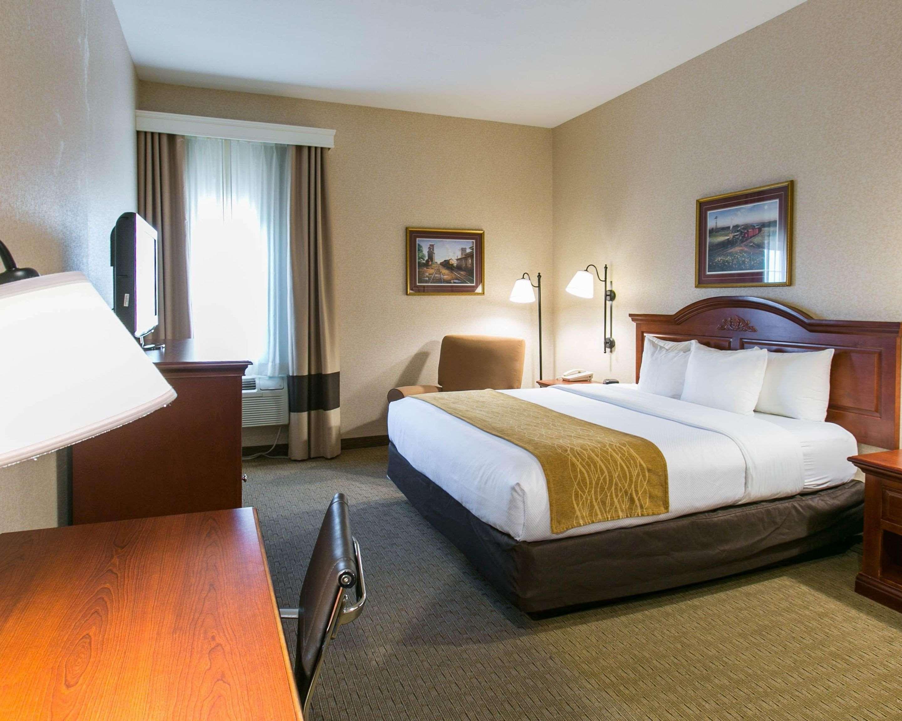 Comfort Inn Warrensburg Station Zewnętrze zdjęcie