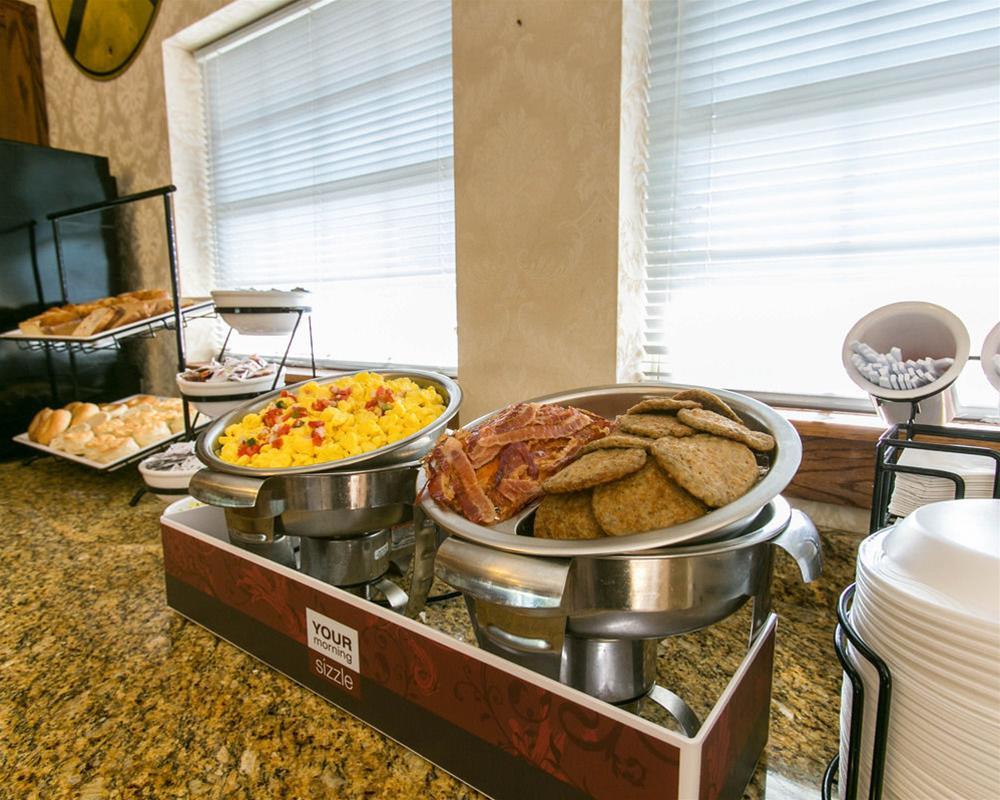 Comfort Inn Warrensburg Station Zewnętrze zdjęcie